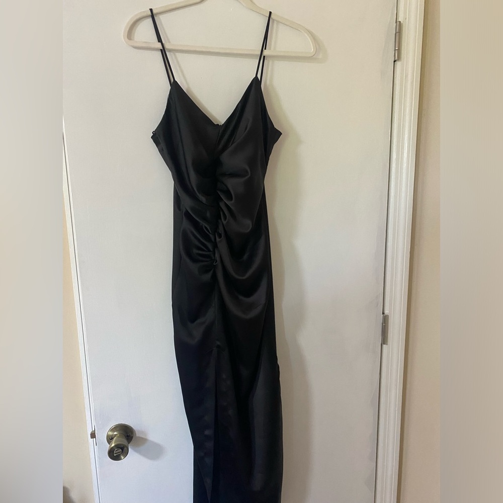 Zara midi silk dress 🖤 worn once!